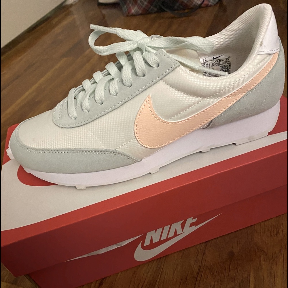 🩷Nike DayBreak🩷
